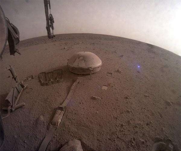 Pioneering research sheds new light on the origins and composition of planet Mars