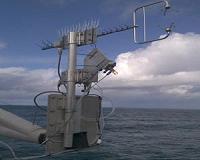 The surface of the sea is a sink for nitrogen oxides at night
