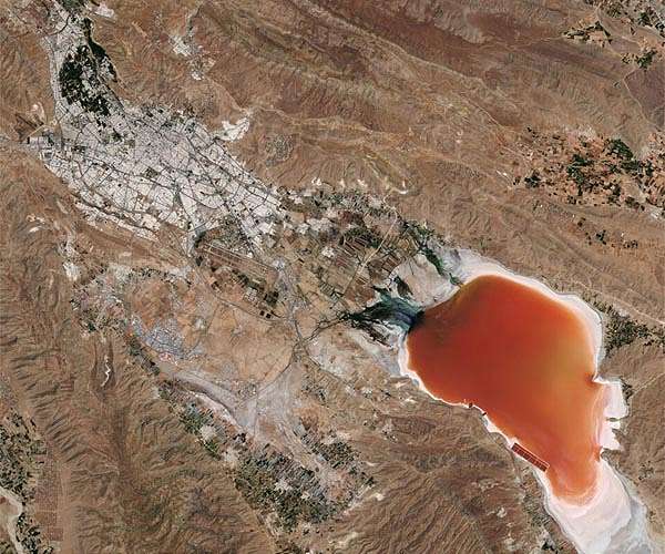 Thousands protest dried-up river in Iran's Isfahan