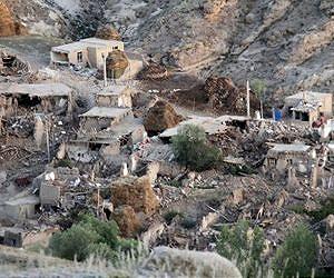 Iran arrests 20 for 'disruptive acts' following quake