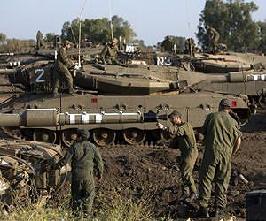 Calls for restraint after Israel raids on Syria