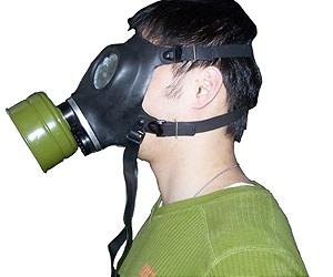 Israel begins distributing biochemical war protection kits