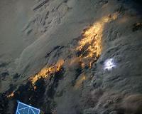 Huge storm hits US West Coast, two dead