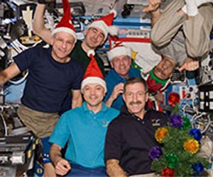 Expedition 34 Spends Christmas in Space