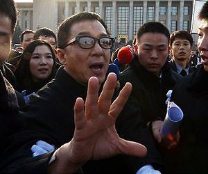 China enlists Jackie Chan to kick off political meeting
