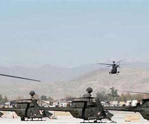 Petraeus may tweak Afghan fighting rules: McCain