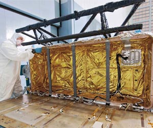 The Webb Telescope's Holiday Package