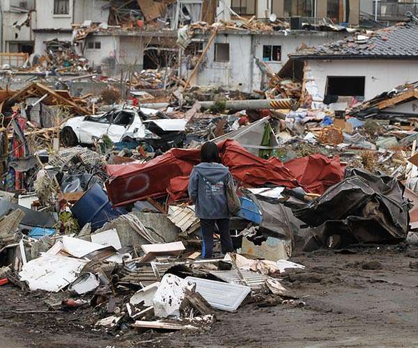 Japan to spend extra $660 mn in quake relief