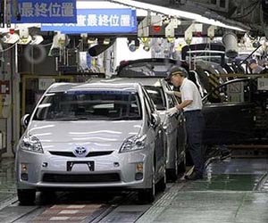 Japanese car sales slump in China on island row