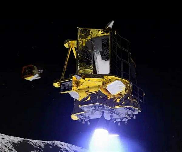 Japan 'Moon Sniper' lands but 'not generating power'