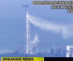 Steam seen at Fukushima as experts dismiss water fears