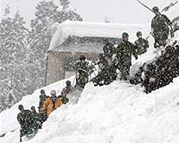 Deadly snowfall disrupts China New Year travel: state media