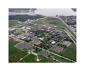 Students Build Space Habitats at NASA's Johnson Space Center