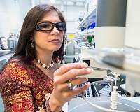 NREL investigates coatings needed for concentrating solar power
