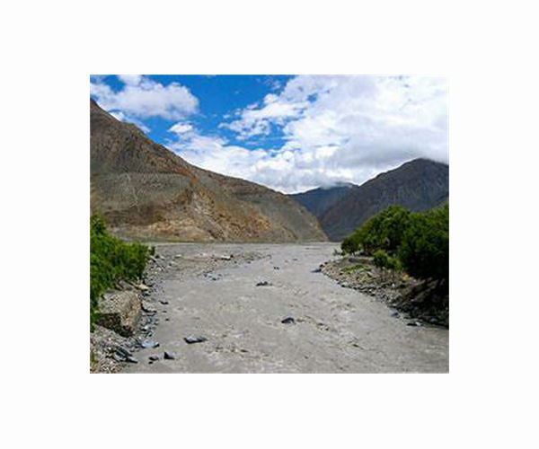 One dead, 28 missing in floods on China-Nepal border