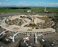 Kenya boosts airport defence, warning of Islamist threat