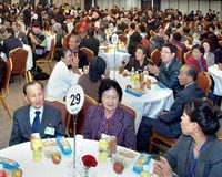 'Big family' but divided: North and South Koreans in China