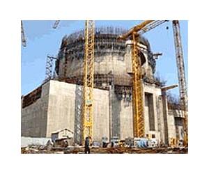 India gives go-ahead to disputed nuclear plant