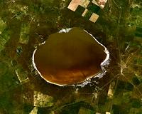Check dams are causing Russia's Lake Elton to brighten