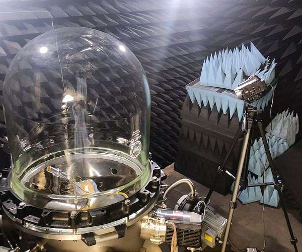 Discharge test for launcher antenna