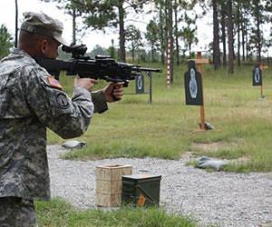 New Light Machine Gun Aims to 'SAW' Soldiers' Load