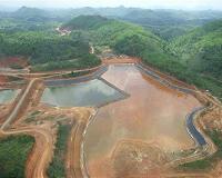 Miners protest Philippine plan to cancel 75 contracts