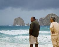 Tourists flee Hurricane Jimena in Mexico
