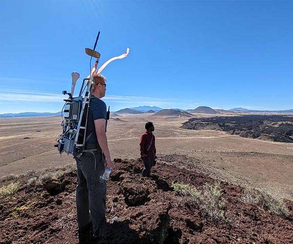 NASA tests Lunar Communications network in lava field