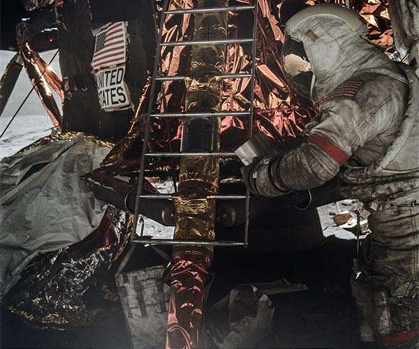 NASA proves dust shield works in lunar environment
