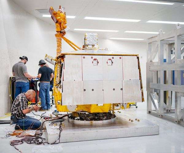 Sandia centrifuge campaign clears NASA VIPER rover for lunar launch
