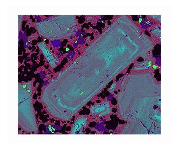 Crystals generate electricity from heat