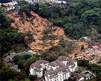 1,000 evacuees from Malaysian landslide still not allowed home: report