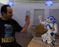 Robots that admit mistakes foster better conversation in humans