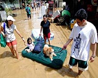 UN provides food aid to Philippines flood survivors