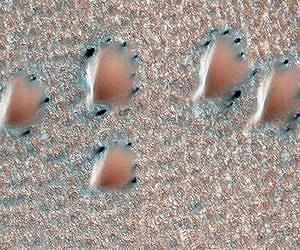 New Tool for Touring Mars Using Detailed Images
