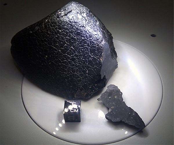 A message to meteorite hunters: Put down your magnets!