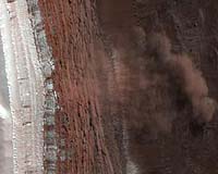 NASA Spacecraft Photographs Avalanches On Mars
