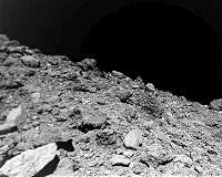 MASCOT's zigzag course across the dust-free Asteroid Ryugu