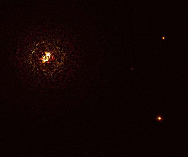ESO telescope images planet around most massive star pair to date