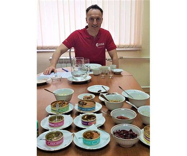 Homemade space food for Matthias Maurer