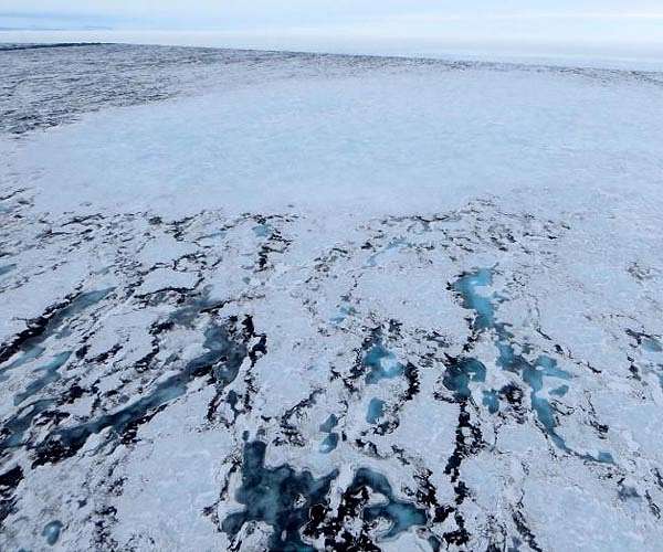 NASA Space Lasers Map Meltwater Lakes in Antarctica With Striking Precision