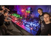 Quantum 'paparazzi' film photons in the act of pairing up