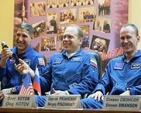 Astronaut Mike Hopkins says space smells