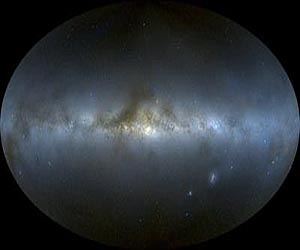 Astronomers Determine Color of the Milky Way Galaxy