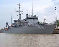 Navy replacing minesweepers based in Japan
