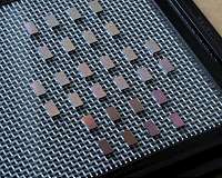Inexpensive chip-based device may transform spectrometry