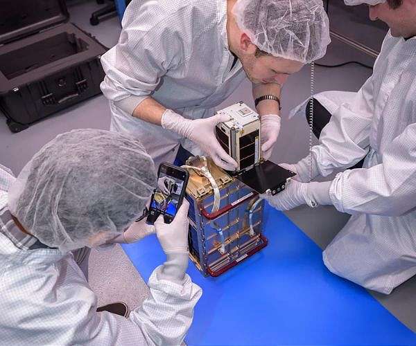 NASA to demonstrate miniature CubeSat swarm technology