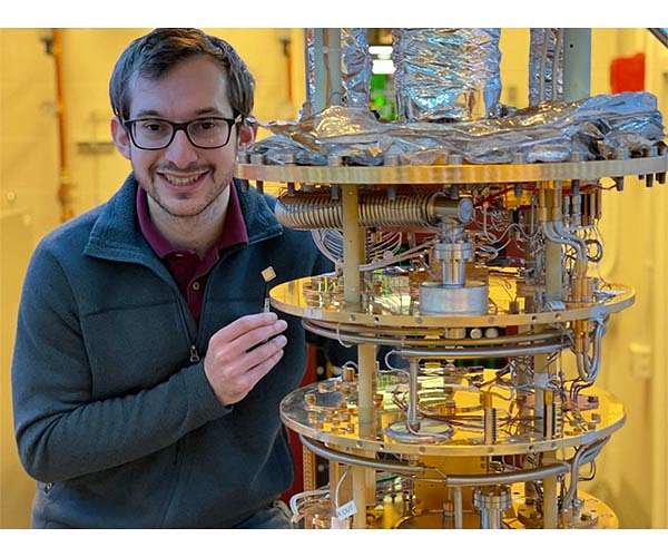 MIT turns magic material into versatile electronic devices