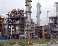 Southern China oil refinery moved over environment concern