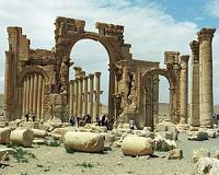 Syria regime forces advance on IS town near Palmyra: monitor